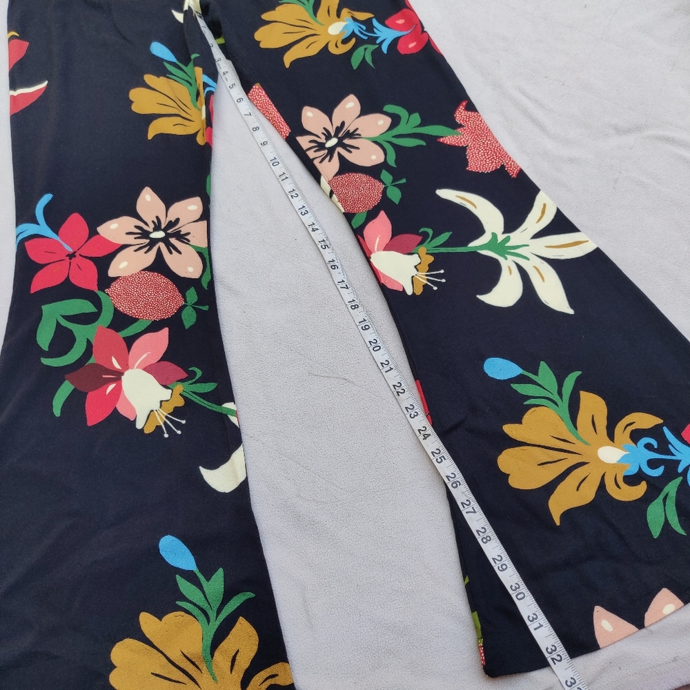 FARM Rio Floral Flare Pants - Picture 12 of 13